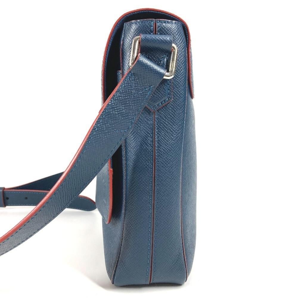 Louis Vuitton Messenger