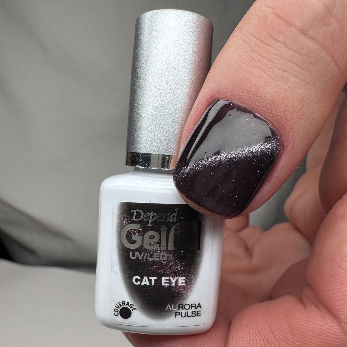 GeliQ Cat Eye Aurora Pulse