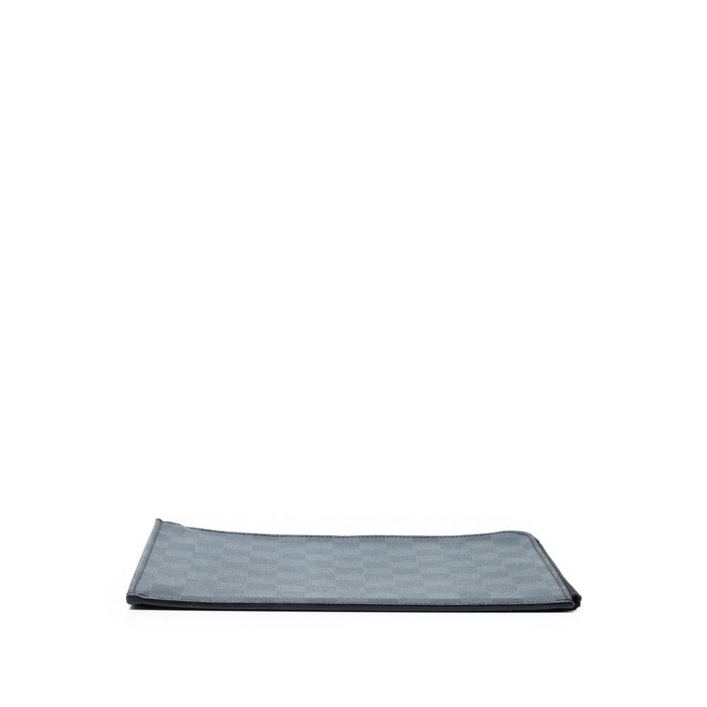 Louis Vuitton Clutch