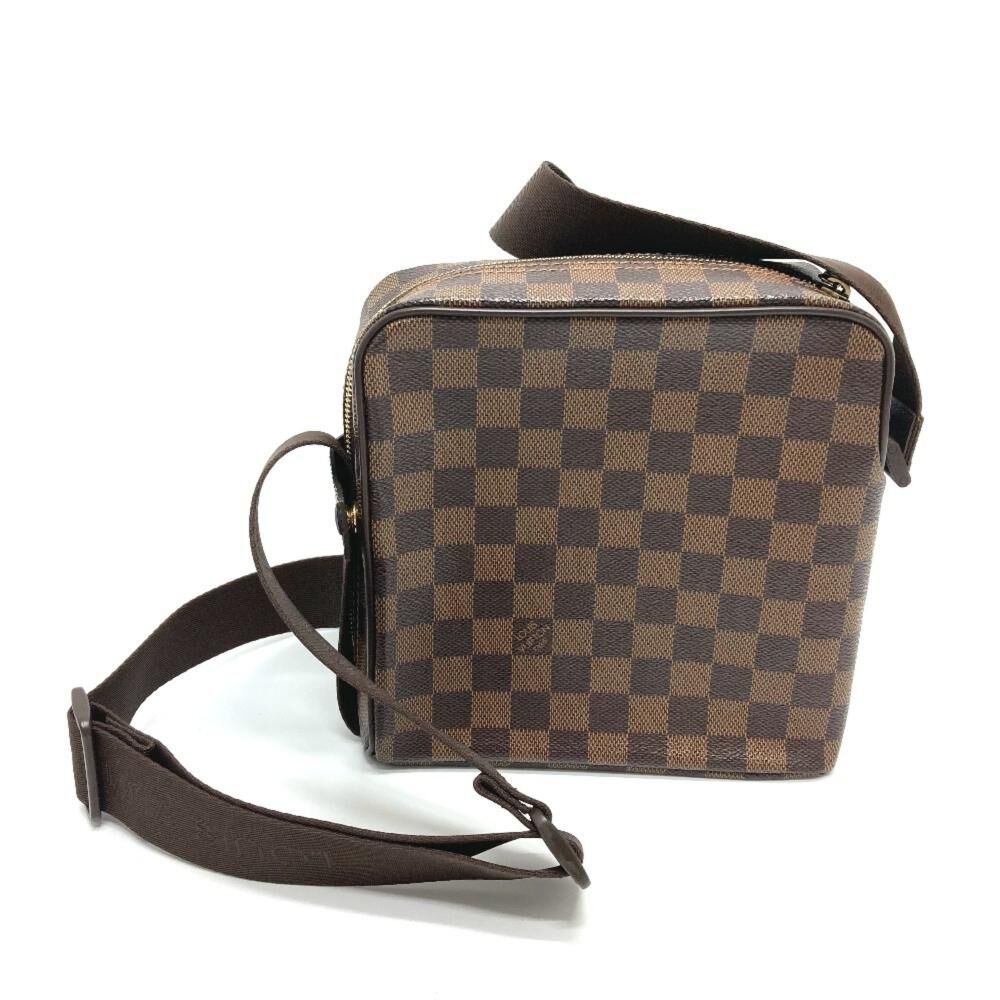 Louis Vuitton Shoulder Bags