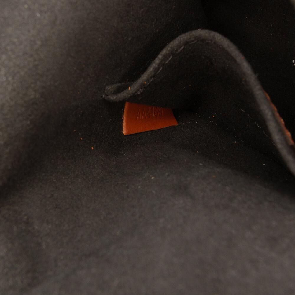 Louis Vuitton Dauphine