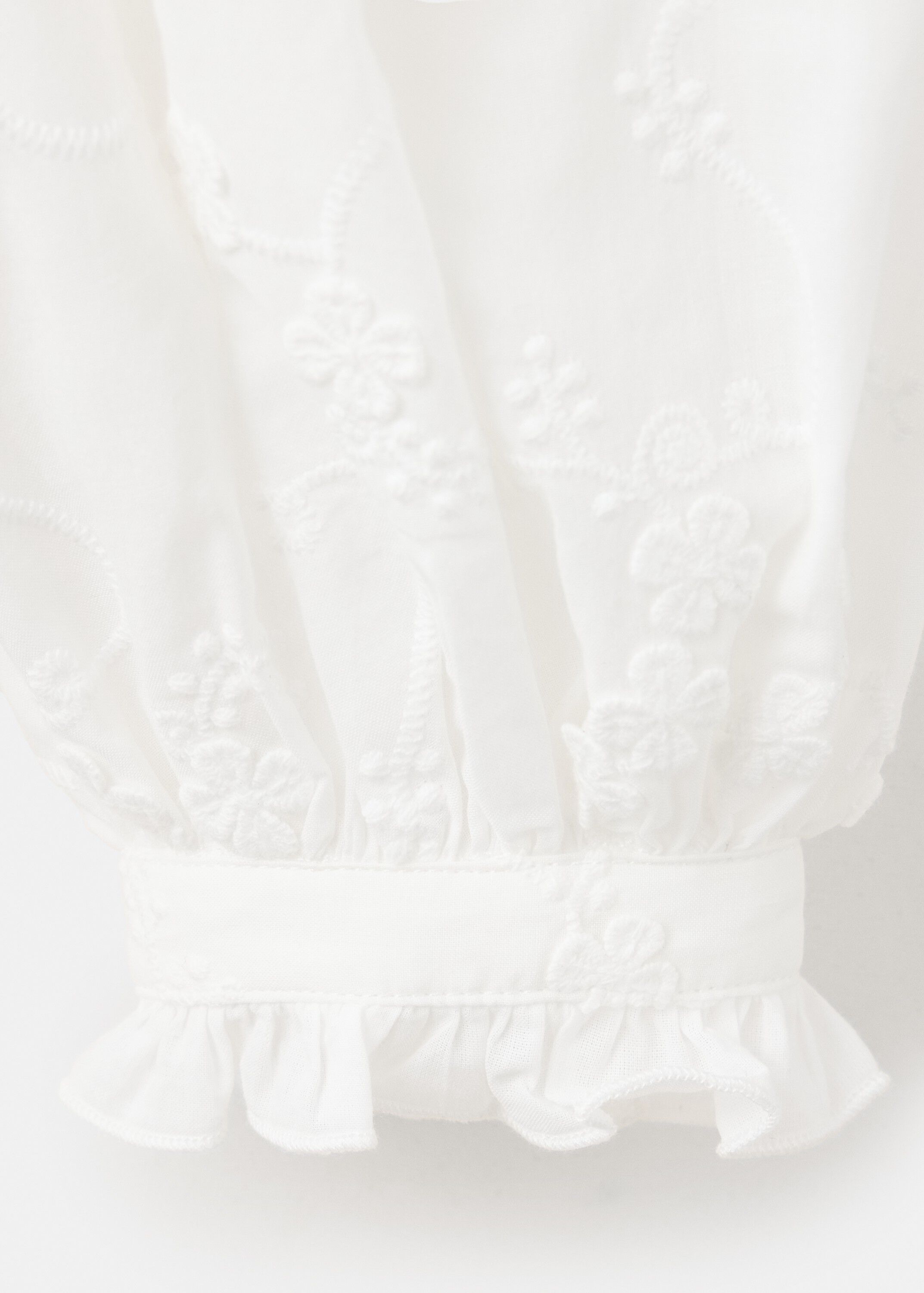 100% cotton blouse with floral embr