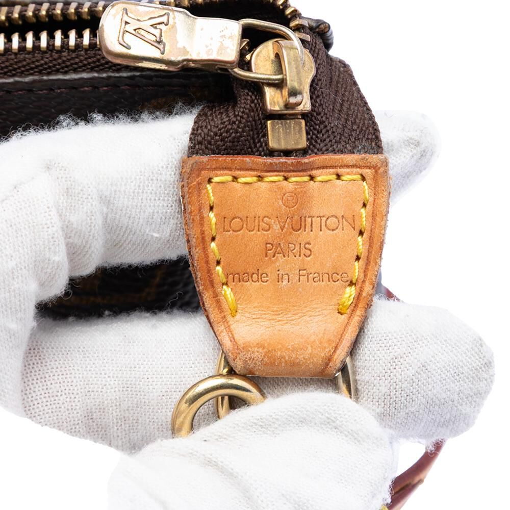 Louis Vuitton Pochette Accessoires