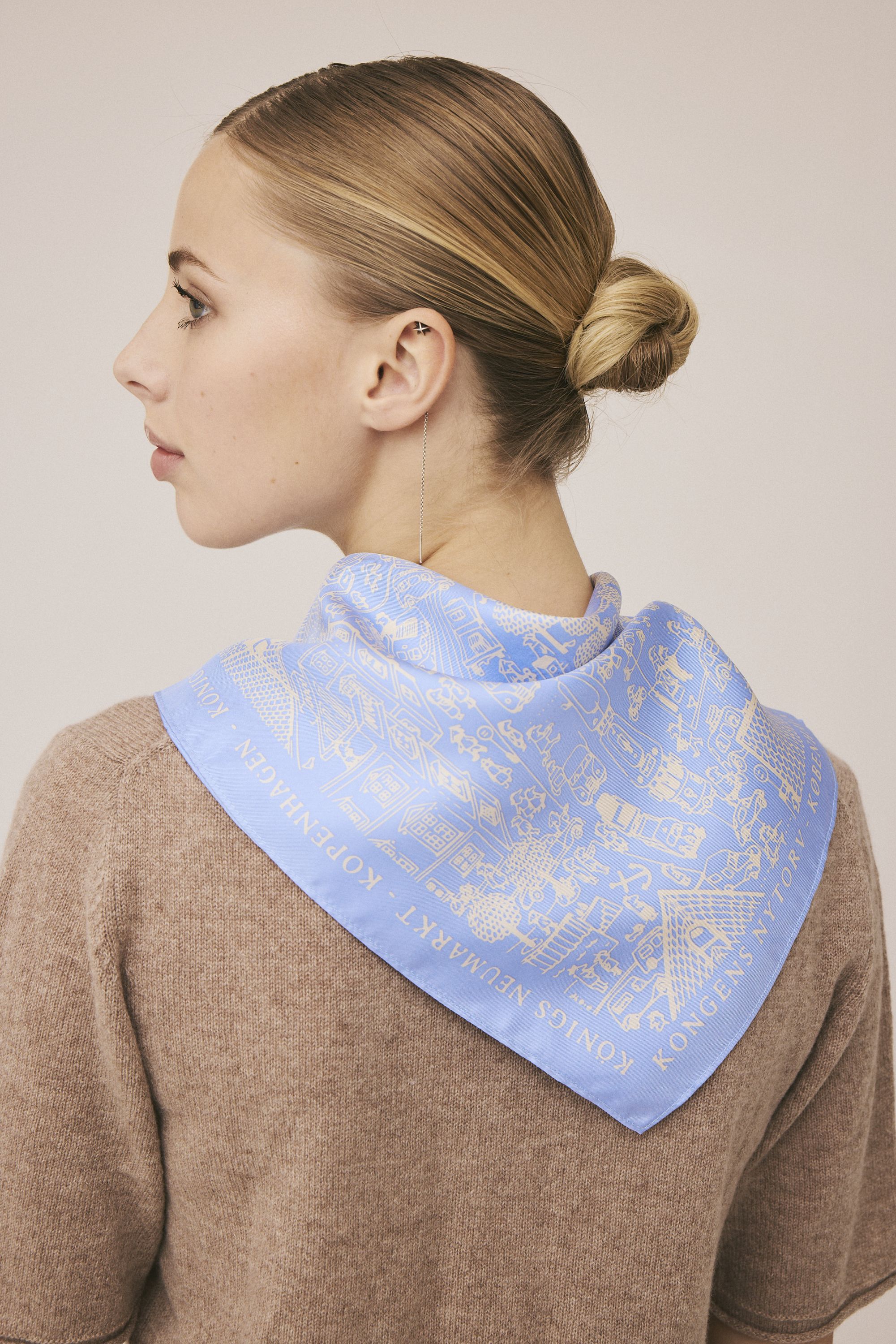 Magasin Iconic Scarf 53x53cm