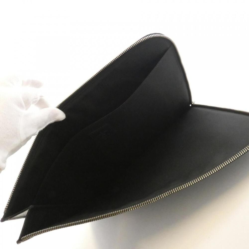 Louis Vuitton Clutch