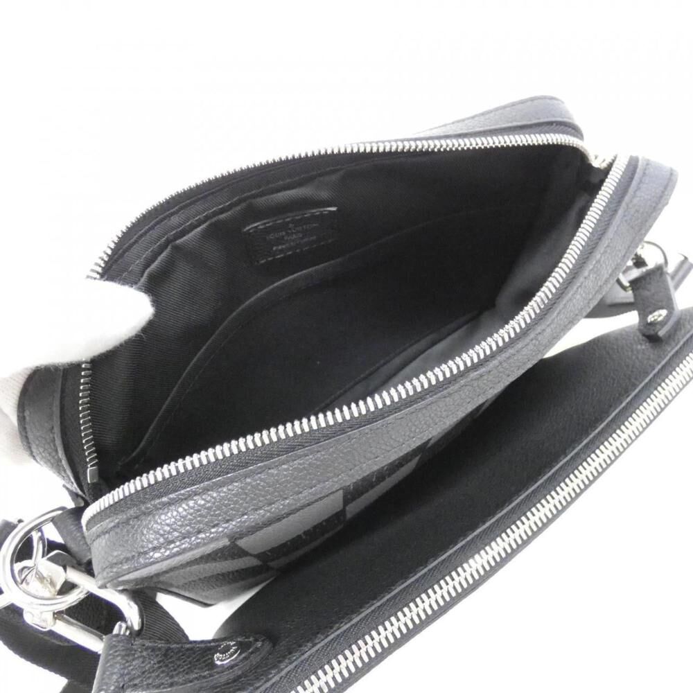 Louis Vuitton Shoulder Bags