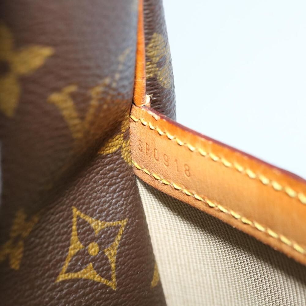 Louis Vuitton Reporter