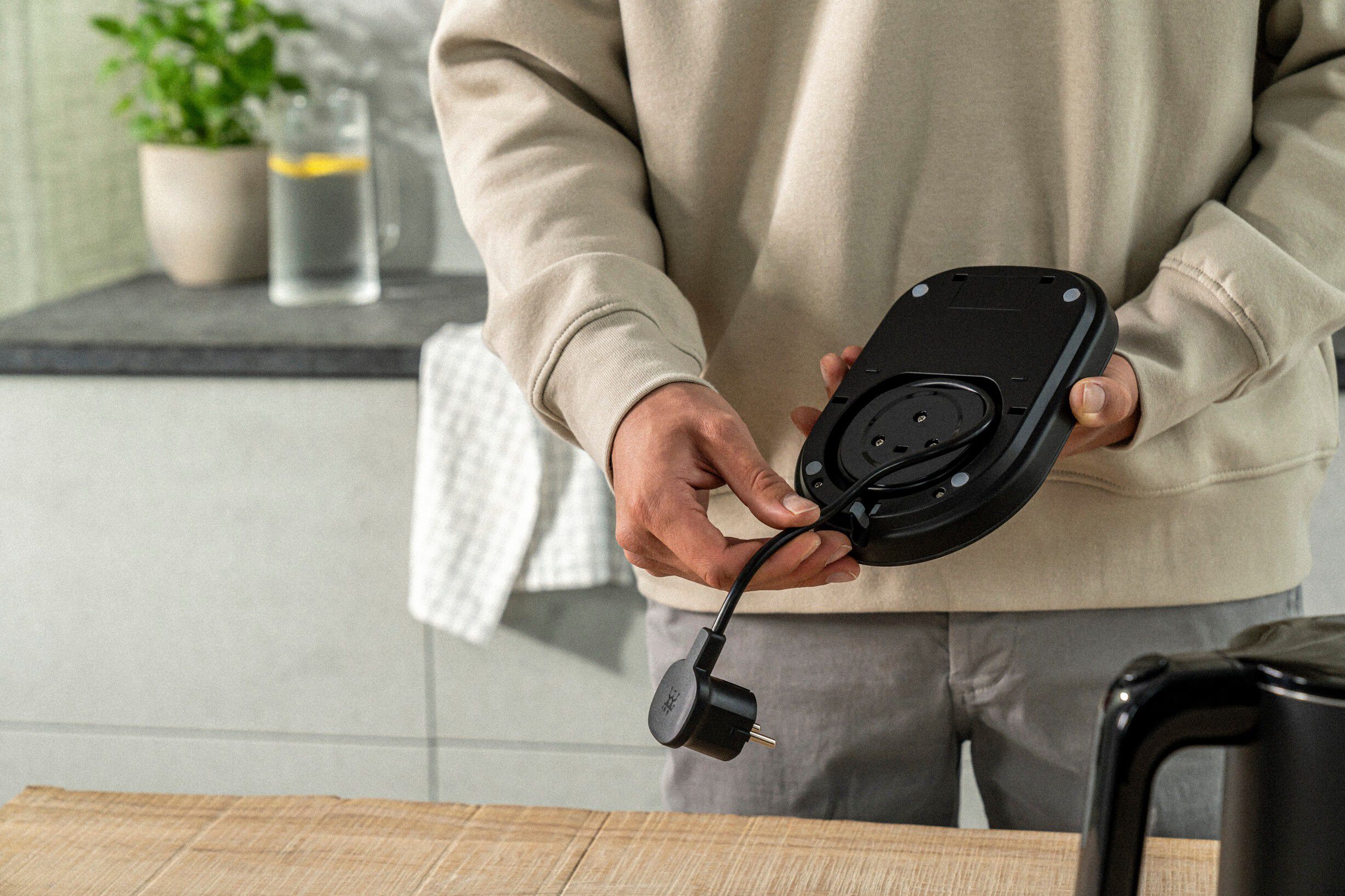 Enfinigy Elkedel Pro, 1 L