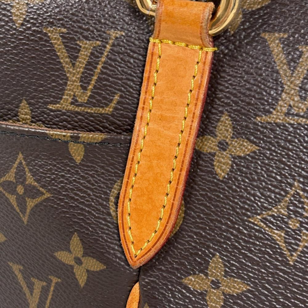 Louis Vuitton Totally