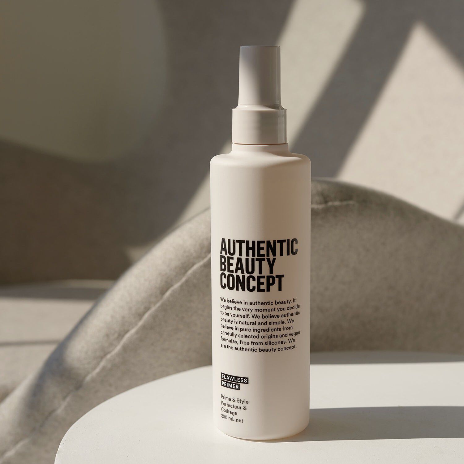 Flawless Primer - Stylingforberedende mist med termisk beskyttelse