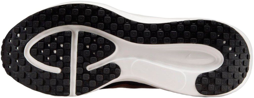 Revolution 8 Sneakers