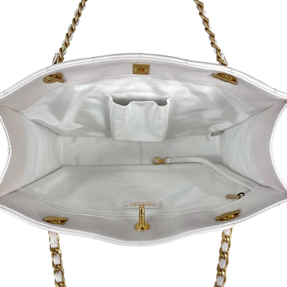 Chanel Tote