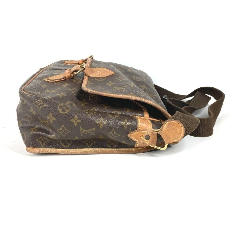 Louis Vuitton Messenger