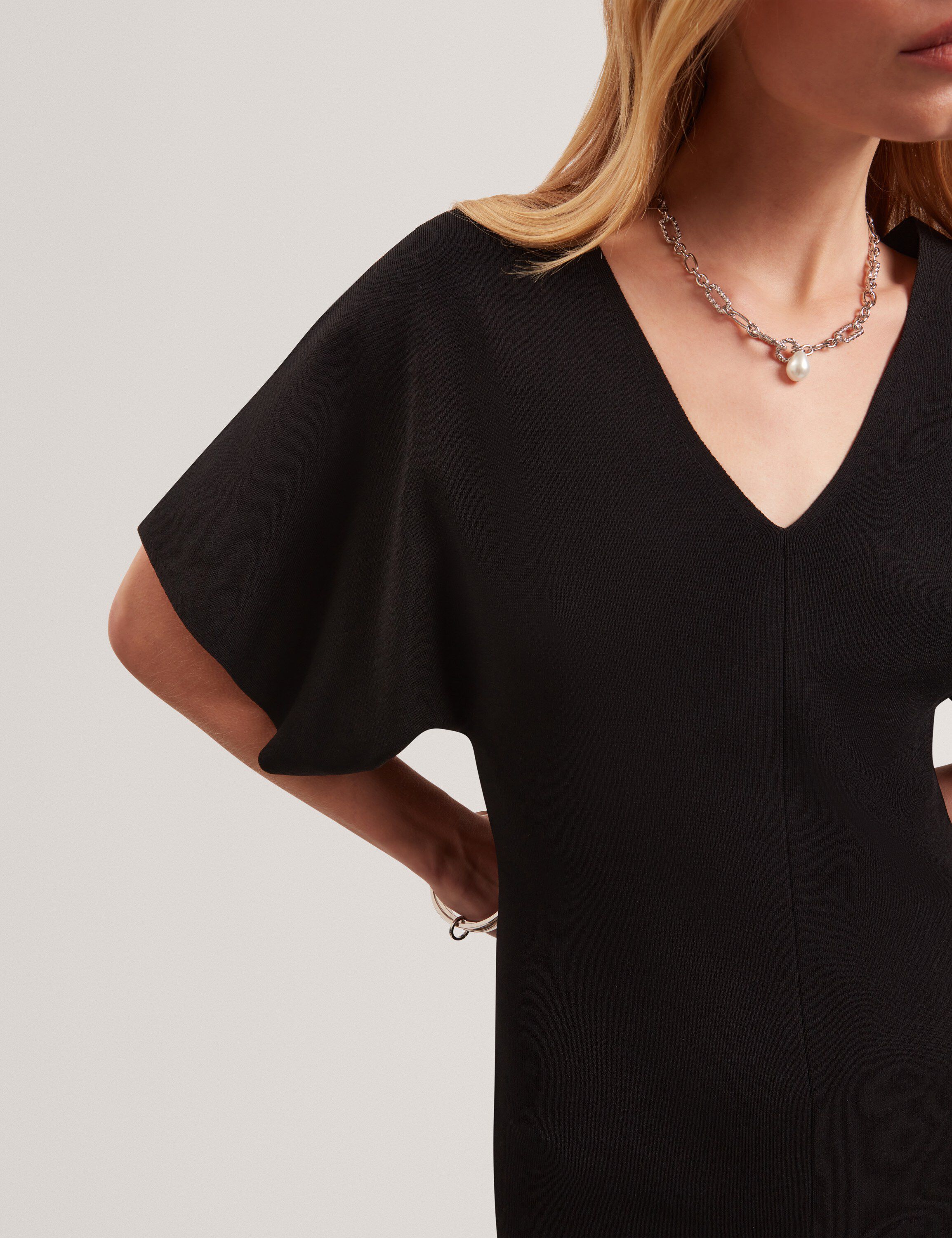 REBEXXA Neck Knitted Midi Dress