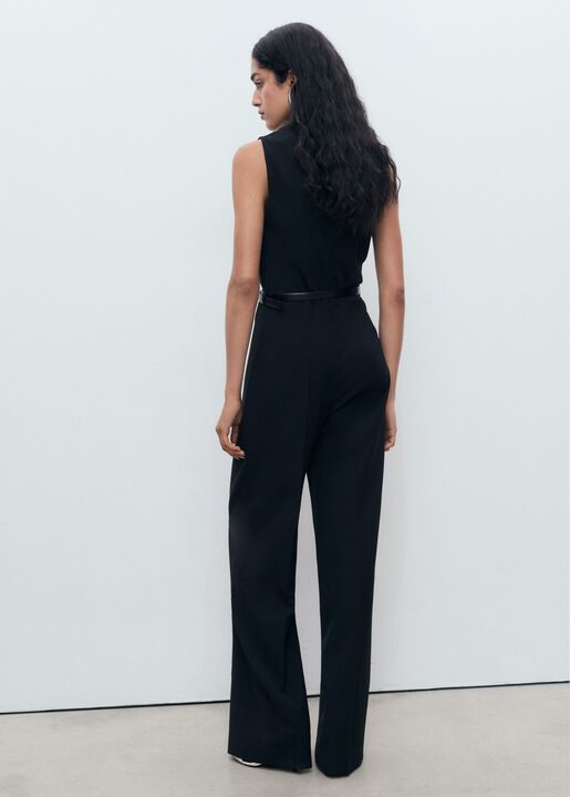Long jumpsuit with draped neck and