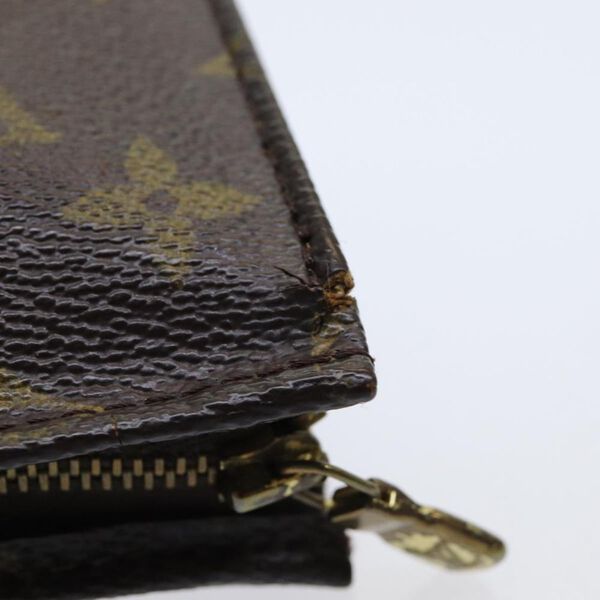 Louis Vuitton Poche Toilette