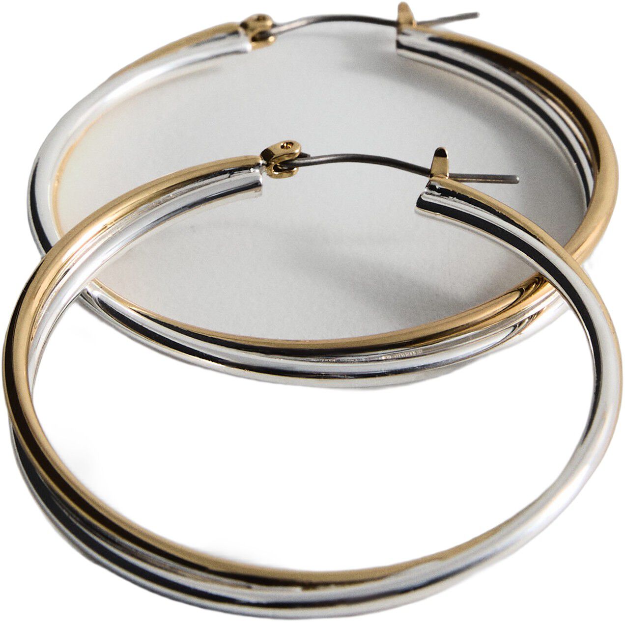 Two-tone double-hoop earrings