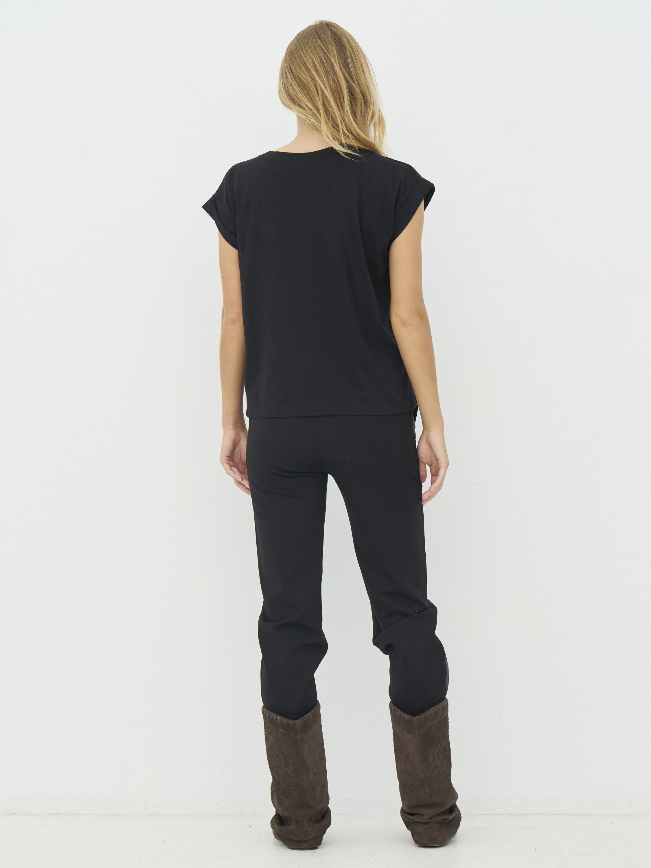 clarissa Tee