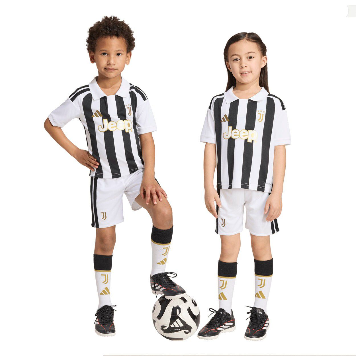Juventus 26/27 Hjemmebanes&aelig;t