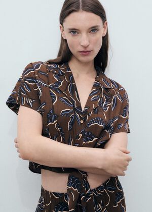Printed crop shirt with knot detail