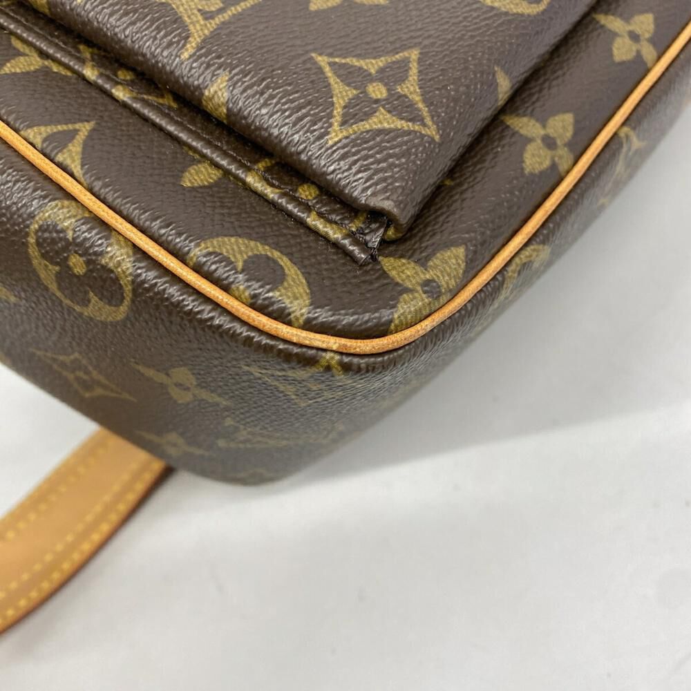 Louis Vuitton Shoulder Bags