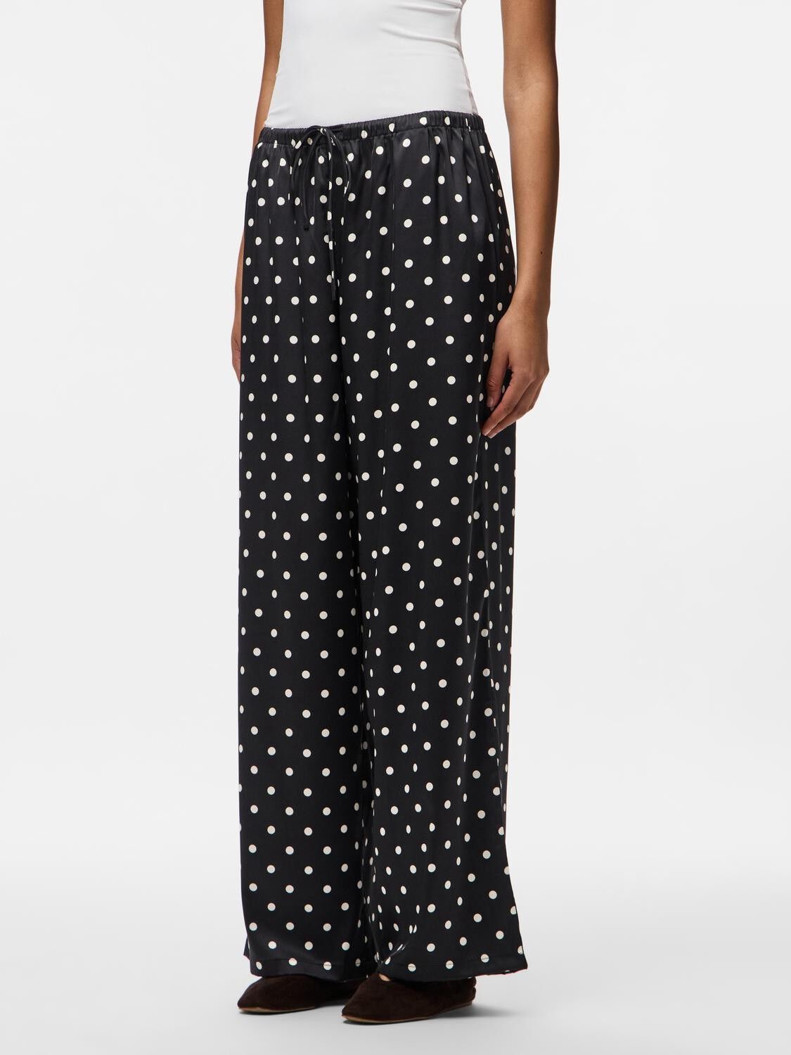 PCJYTTA MW STRAIGHT SATIN PANTS WVN