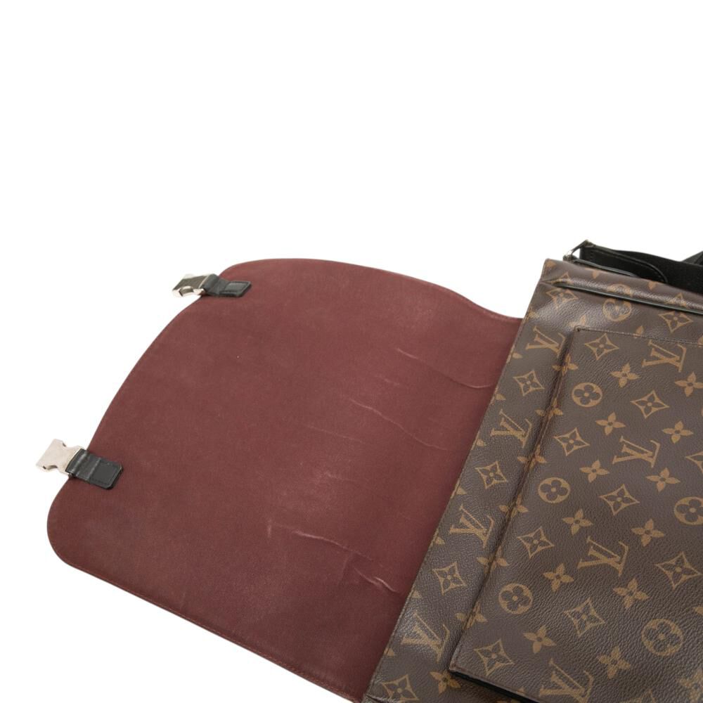 Louis Vuitton Crossbody Bag