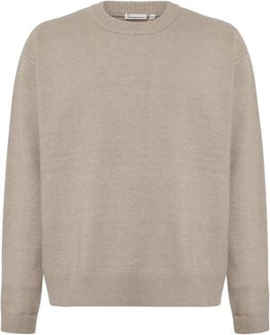 Souffl&eacute; yarn sweater