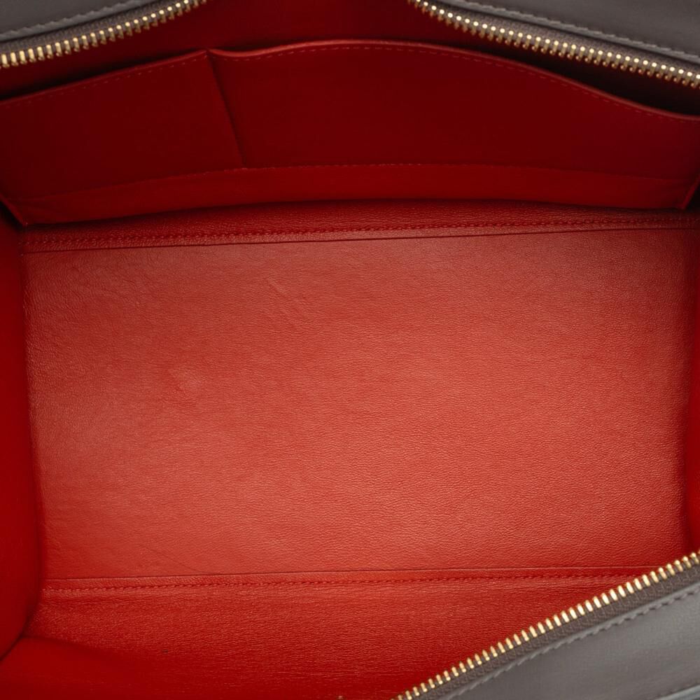 C&eacute;line Trapeze