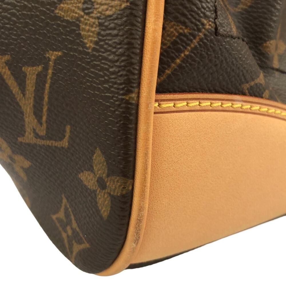 Louis Vuitton Shoulder Bags