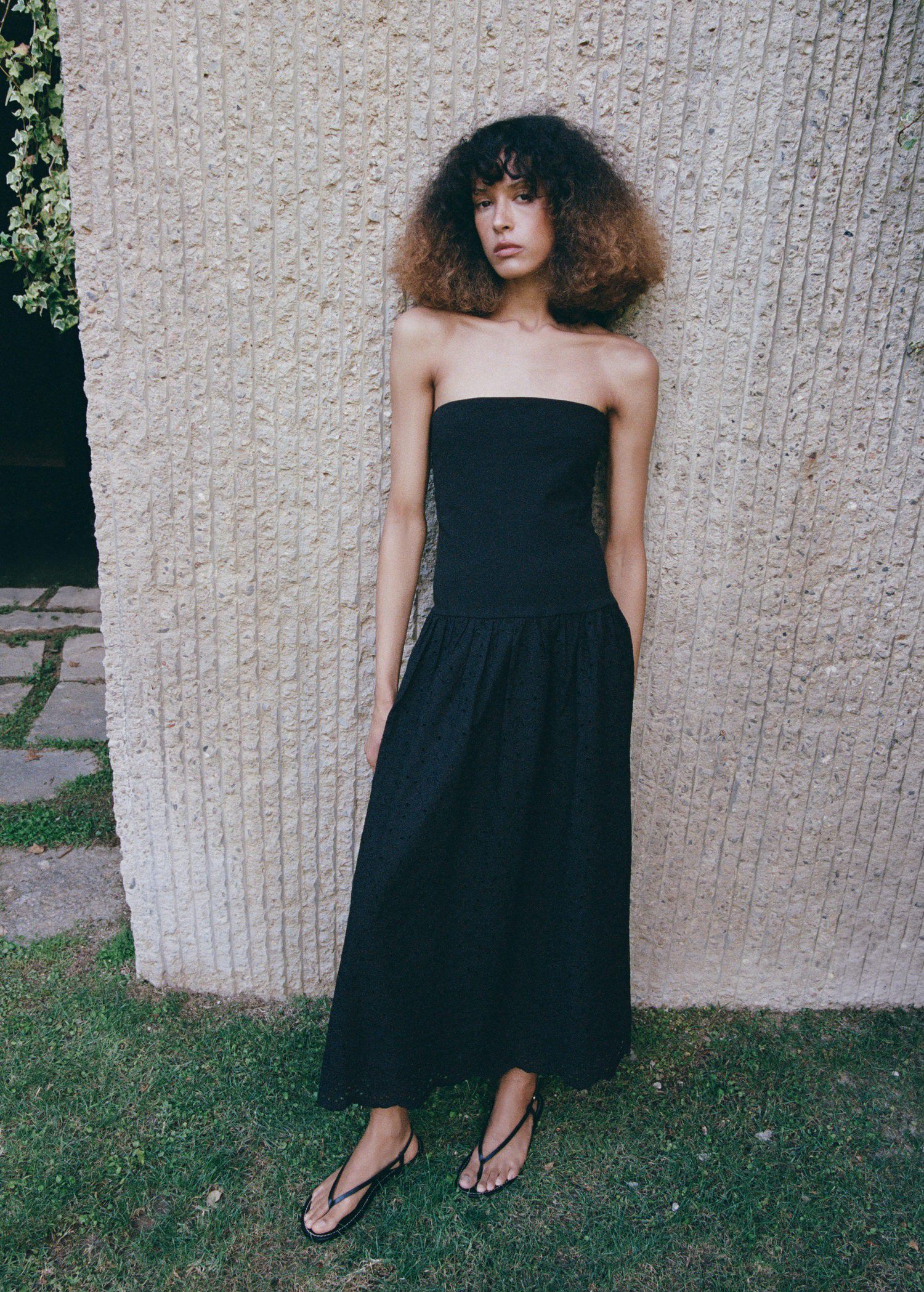 Strapless dress with broderie angla