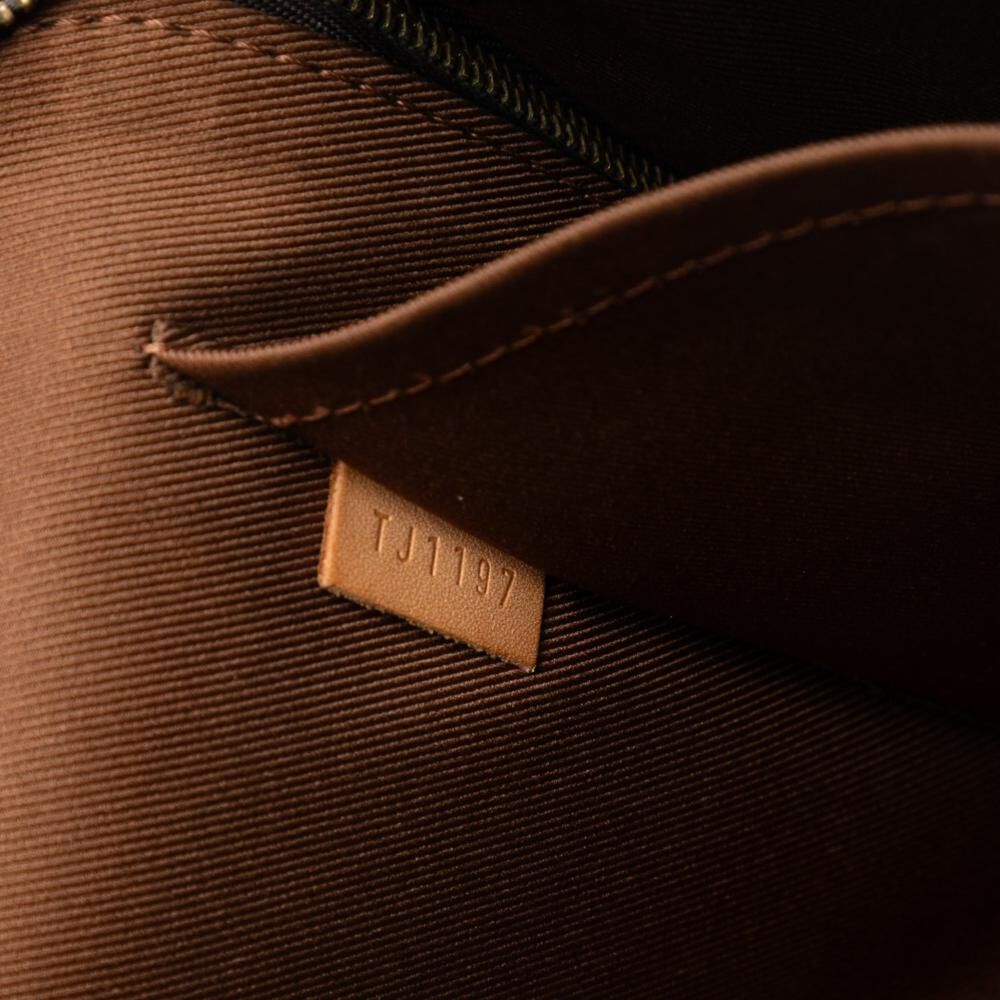 Louis Vuitton Clutch