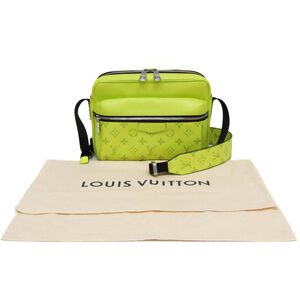 Louis Vuitton Messenger