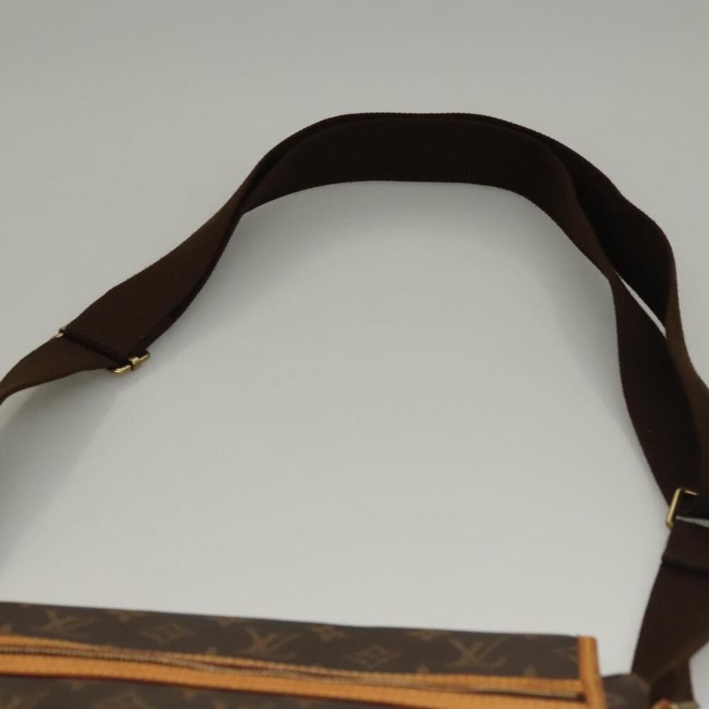 Louis Vuitton Messenger