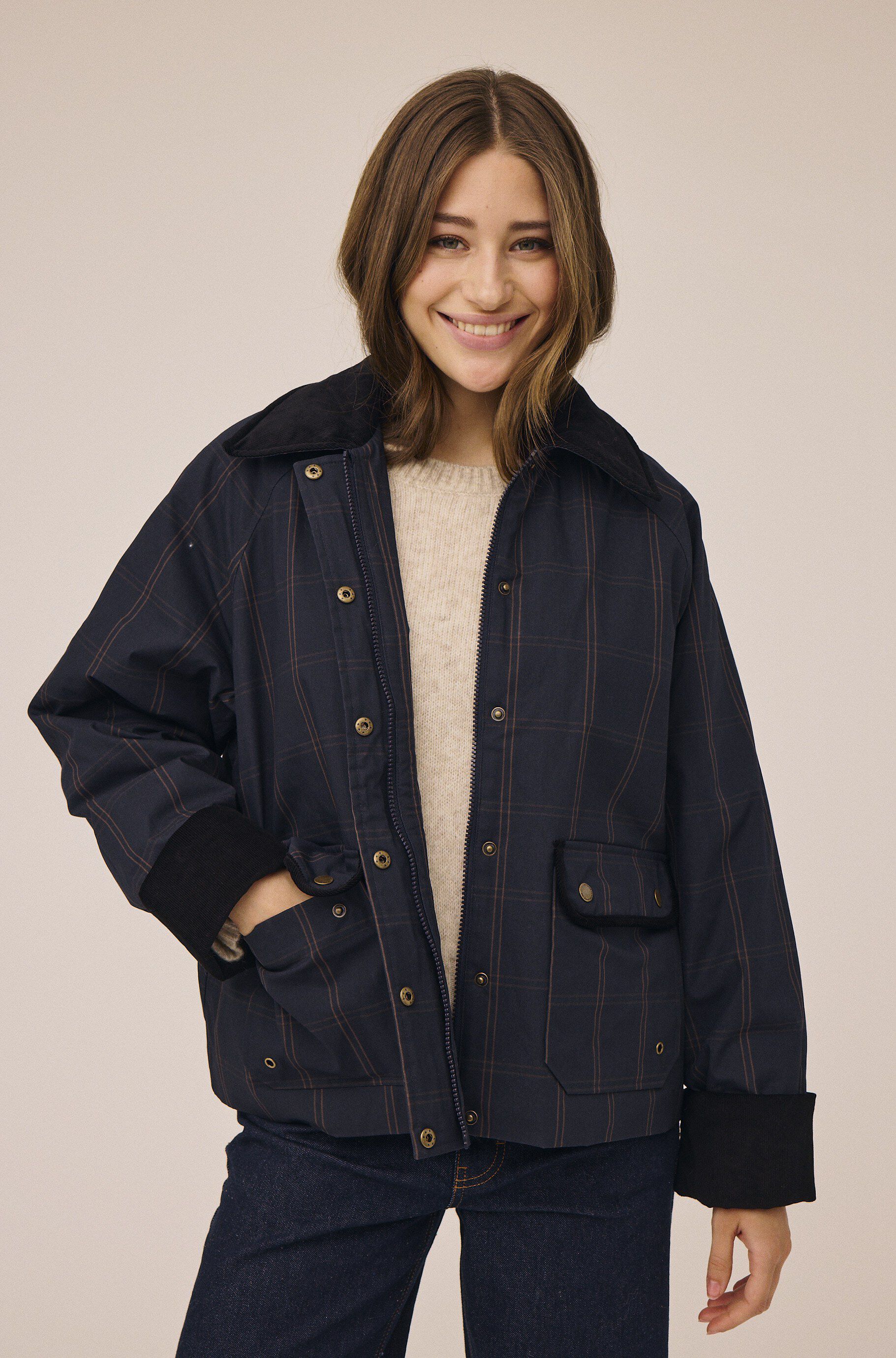 Emmy 9 Jacket with corduroy details - GRS
