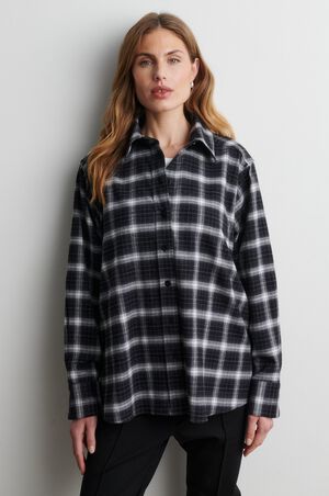 Genola Shirt
