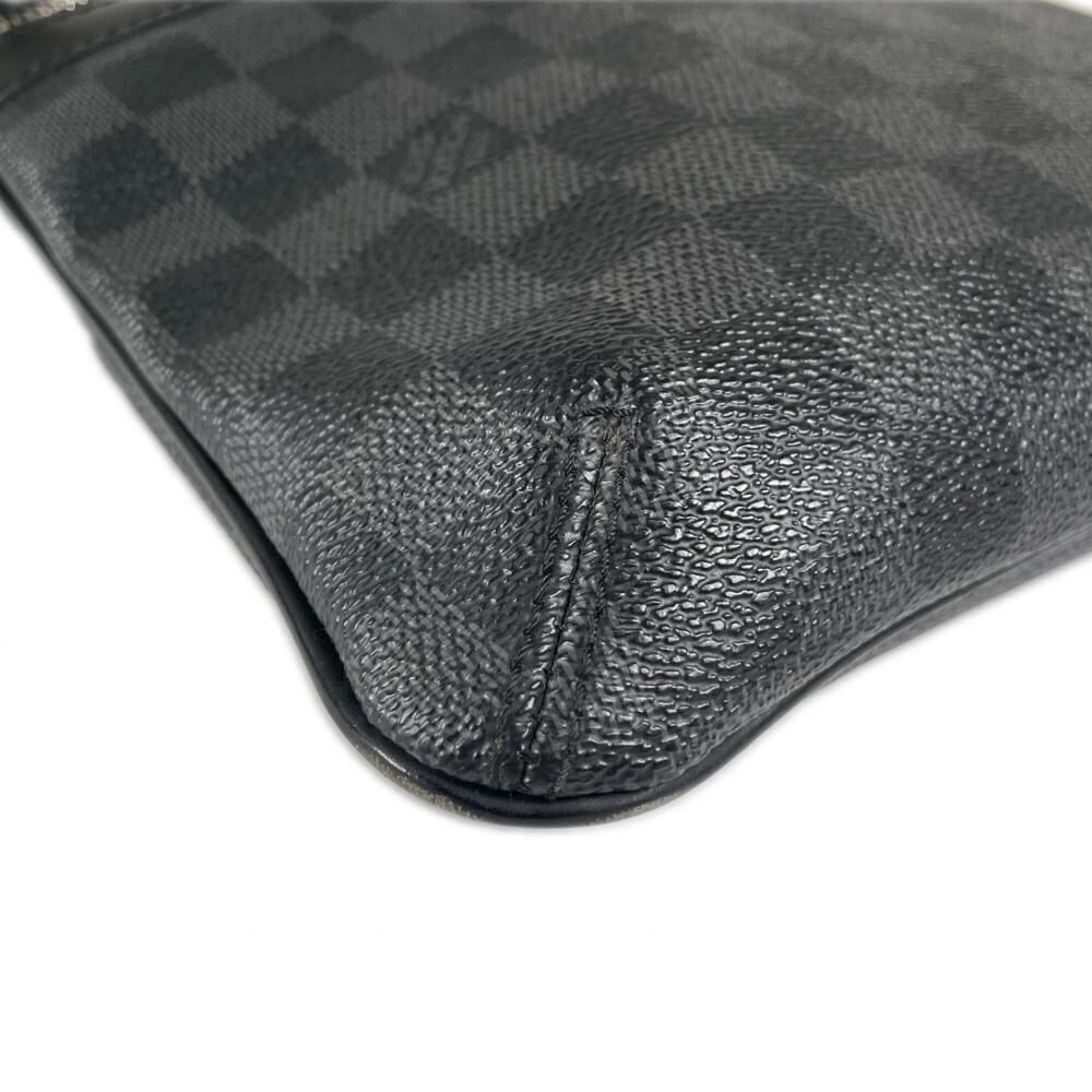 Louis Vuitton Shoulder Bags