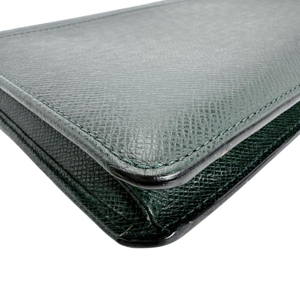 Louis Vuitton Clutch