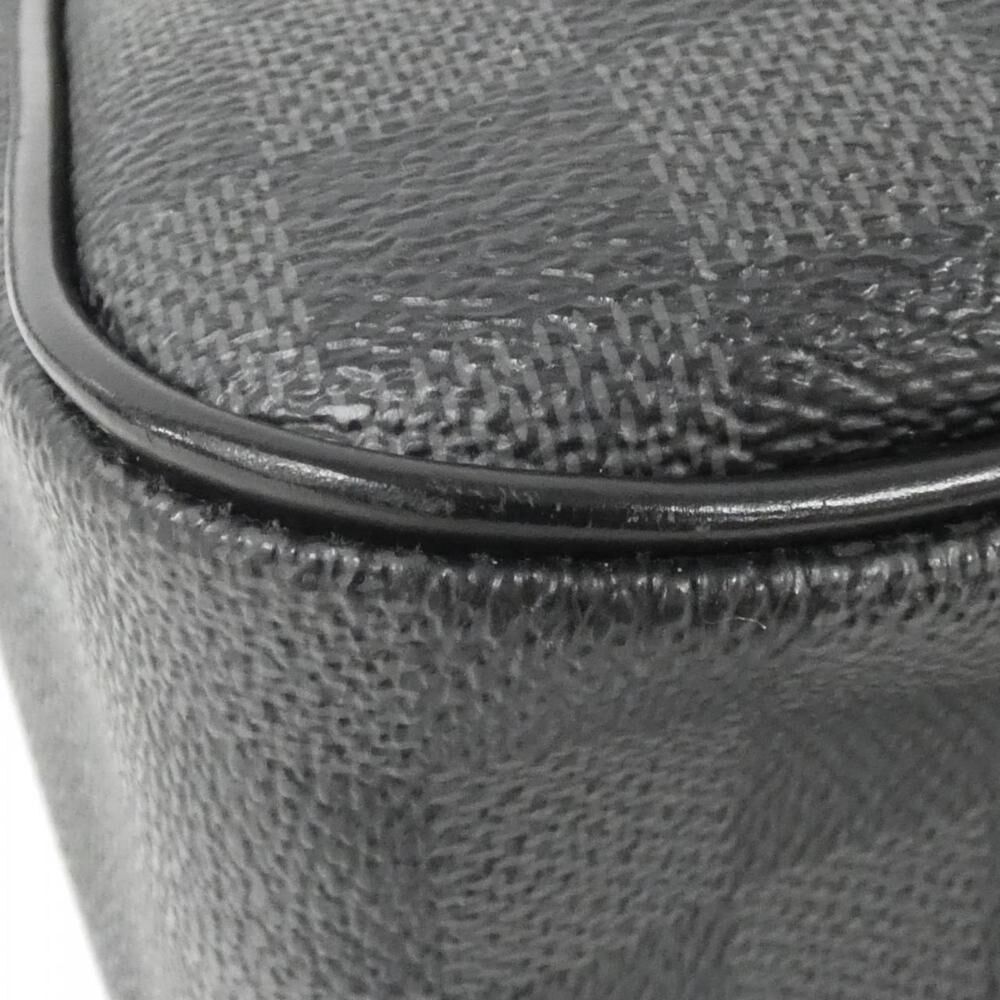 Louis Vuitton Messenger