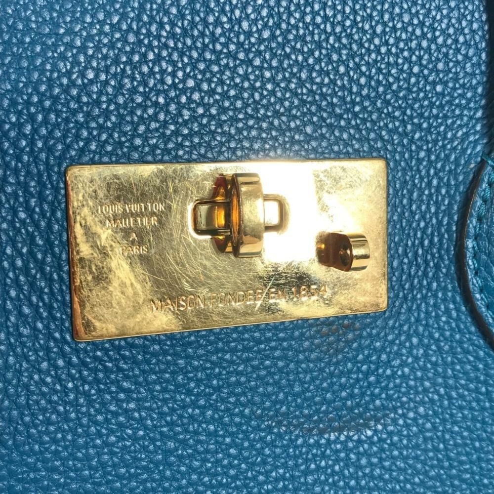 Louis Vuitton Milla
