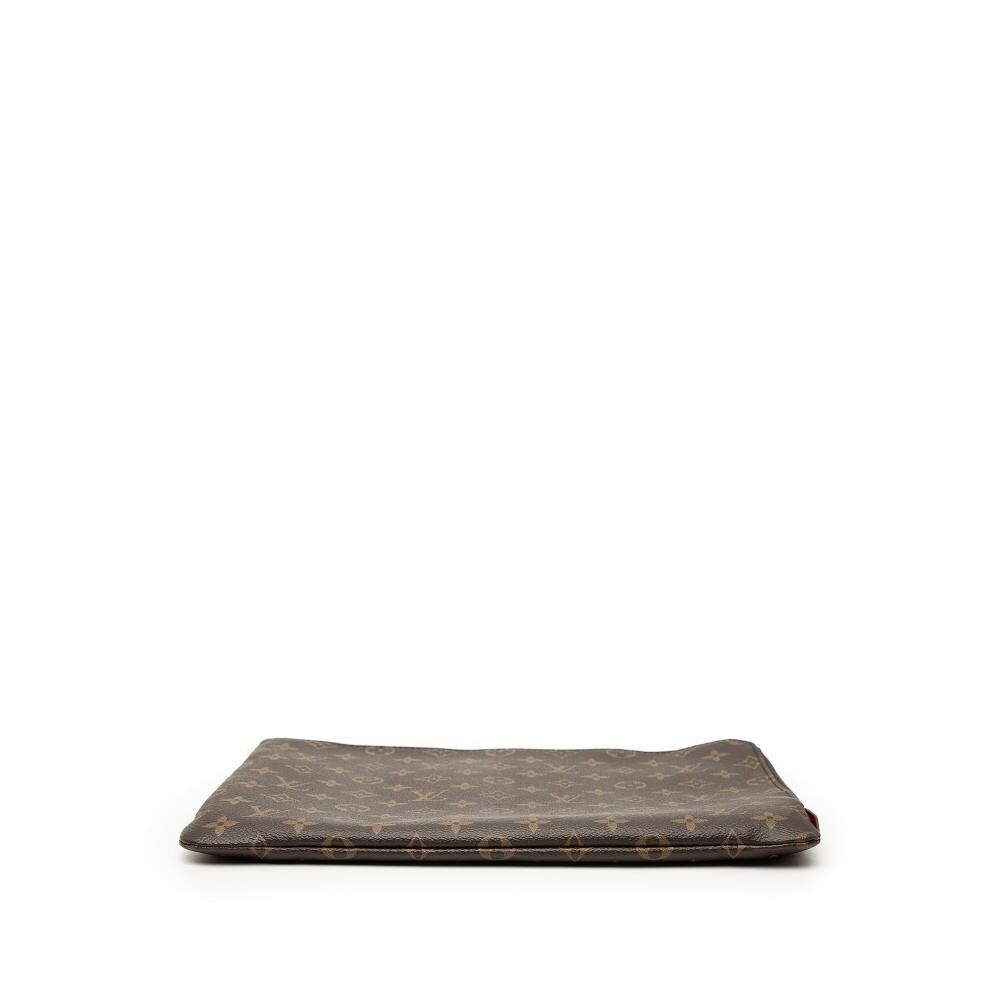 Louis Vuitton Clutch