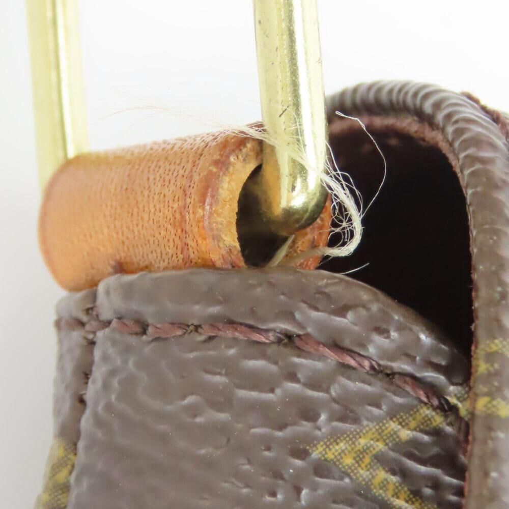Louis Vuitton Shoulder Bags