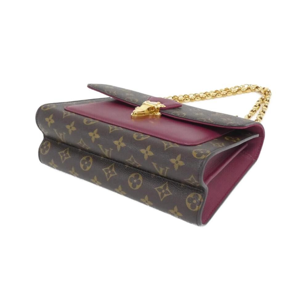 Louis Vuitton Shoulder Bags