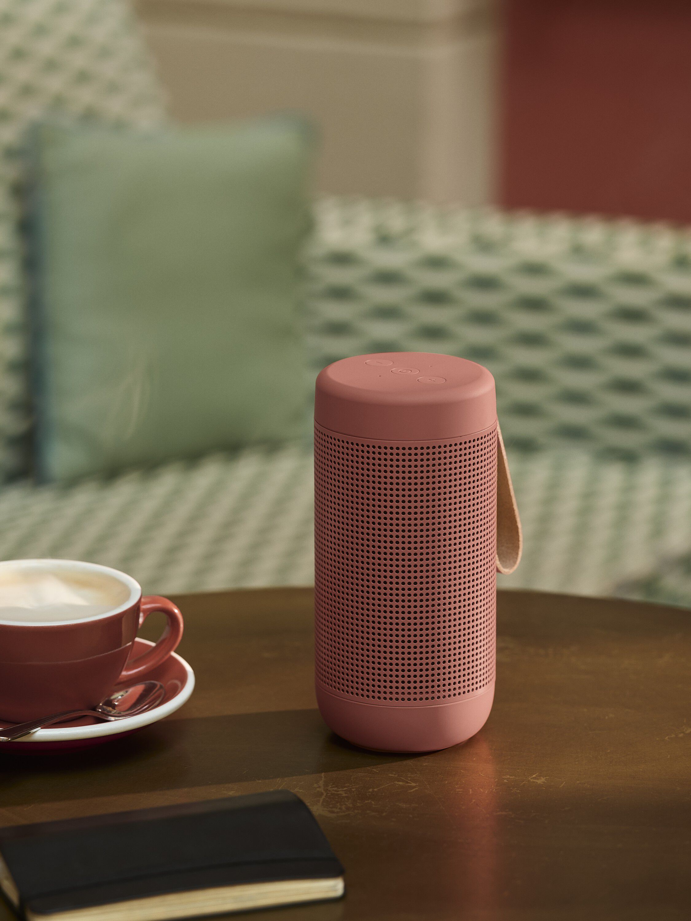 aCOUSTIC Ensemble H&oslash;jttaler