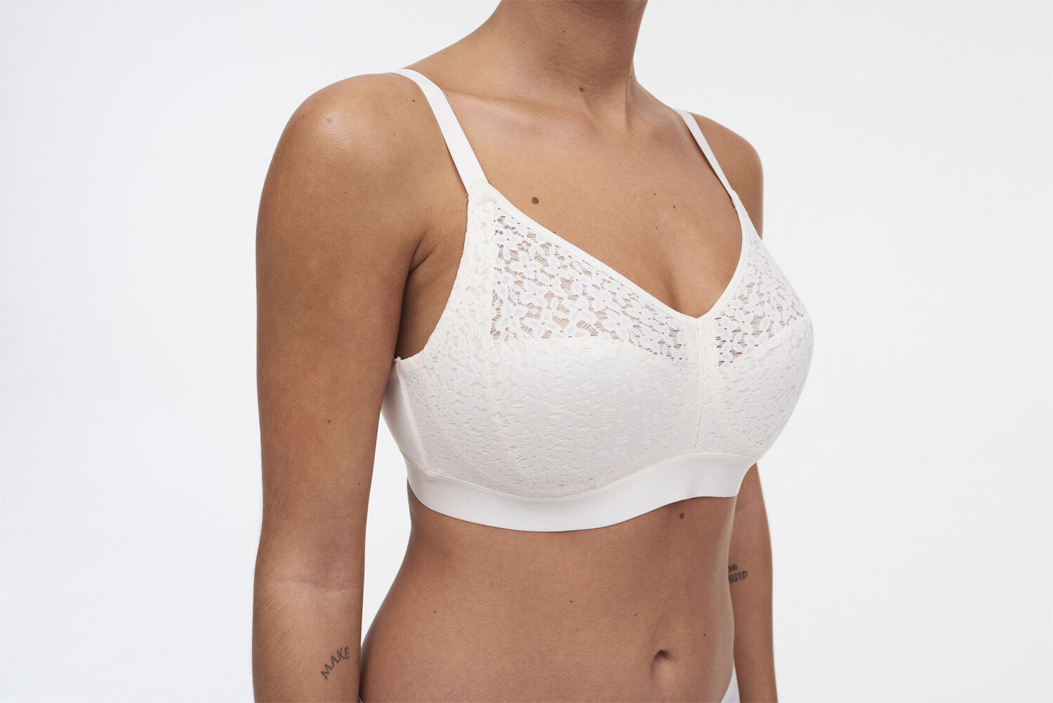 Norah Wirefree support bra