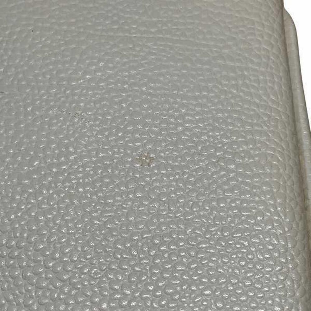 Yves Saint Laurent Shoulder Bag