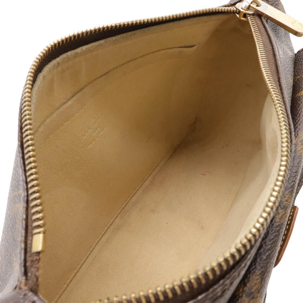 Louis Vuitton Shoulder Bags