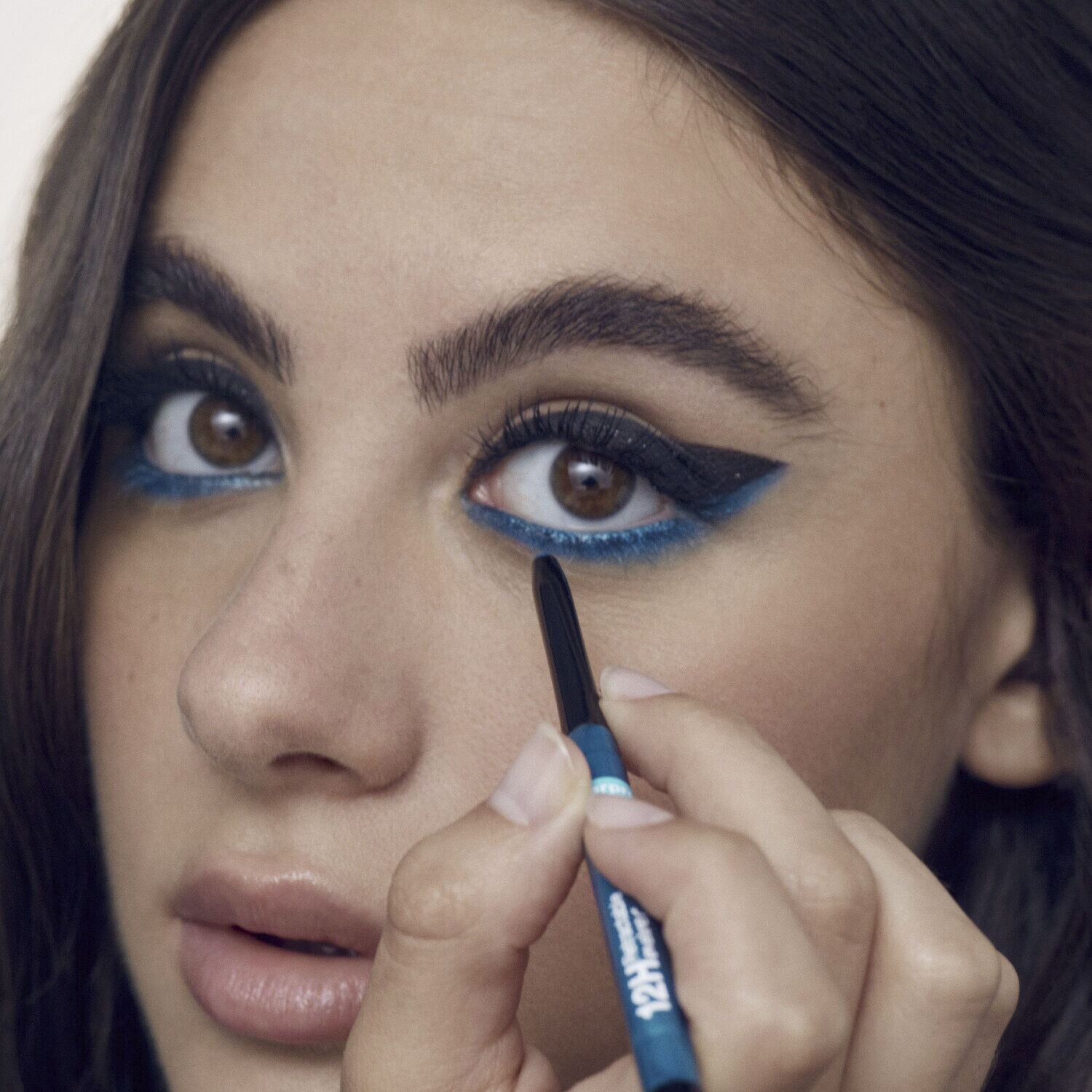 Waterproof 12h Retractable Eyeliner