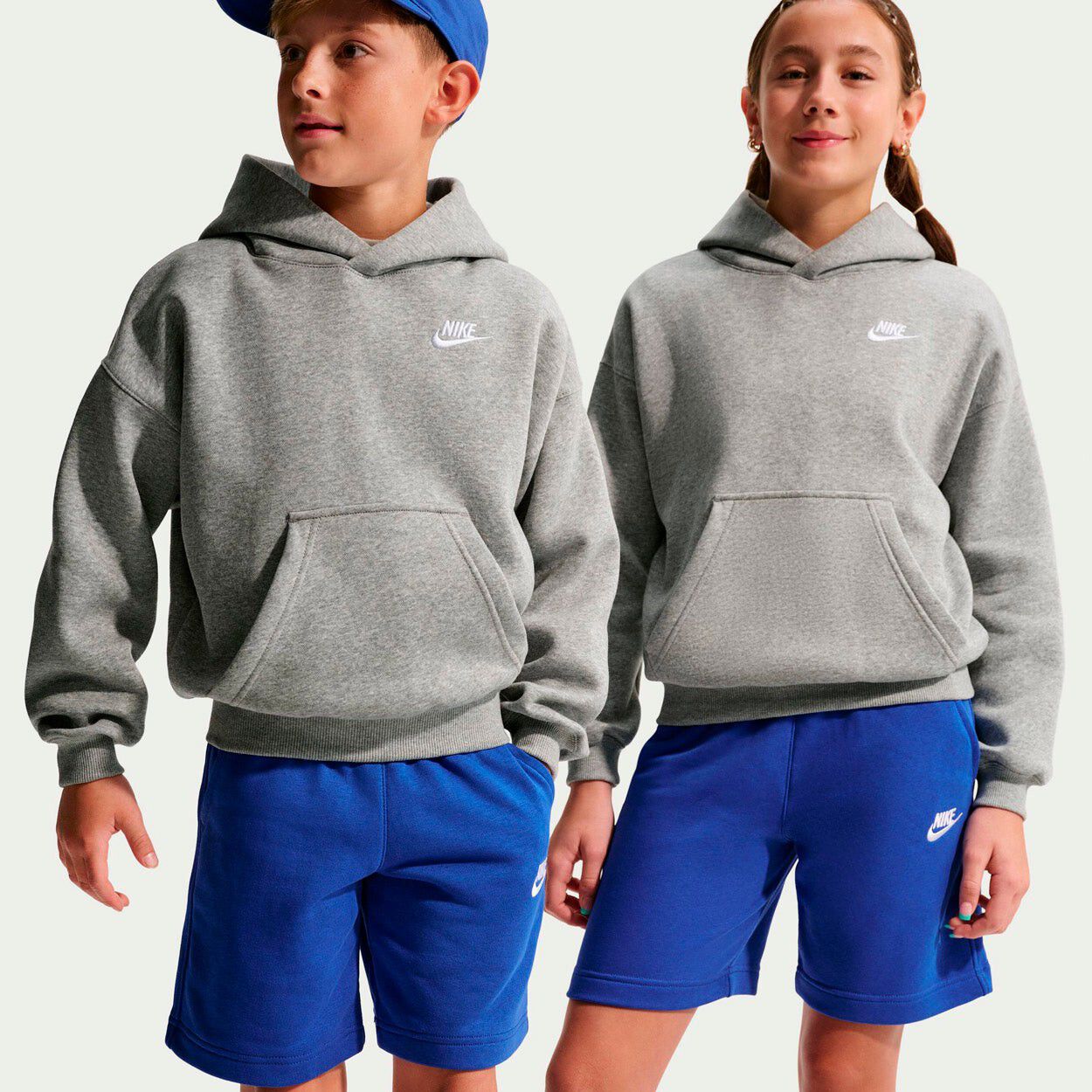 Sportswear Oversized Club H&aelig;ttetr&oslash;je
