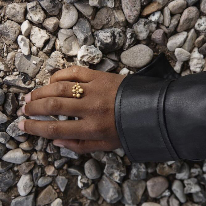 Pebbles ring - silver